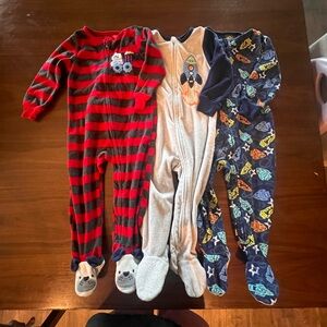 2T footed fleece sleeper bundle